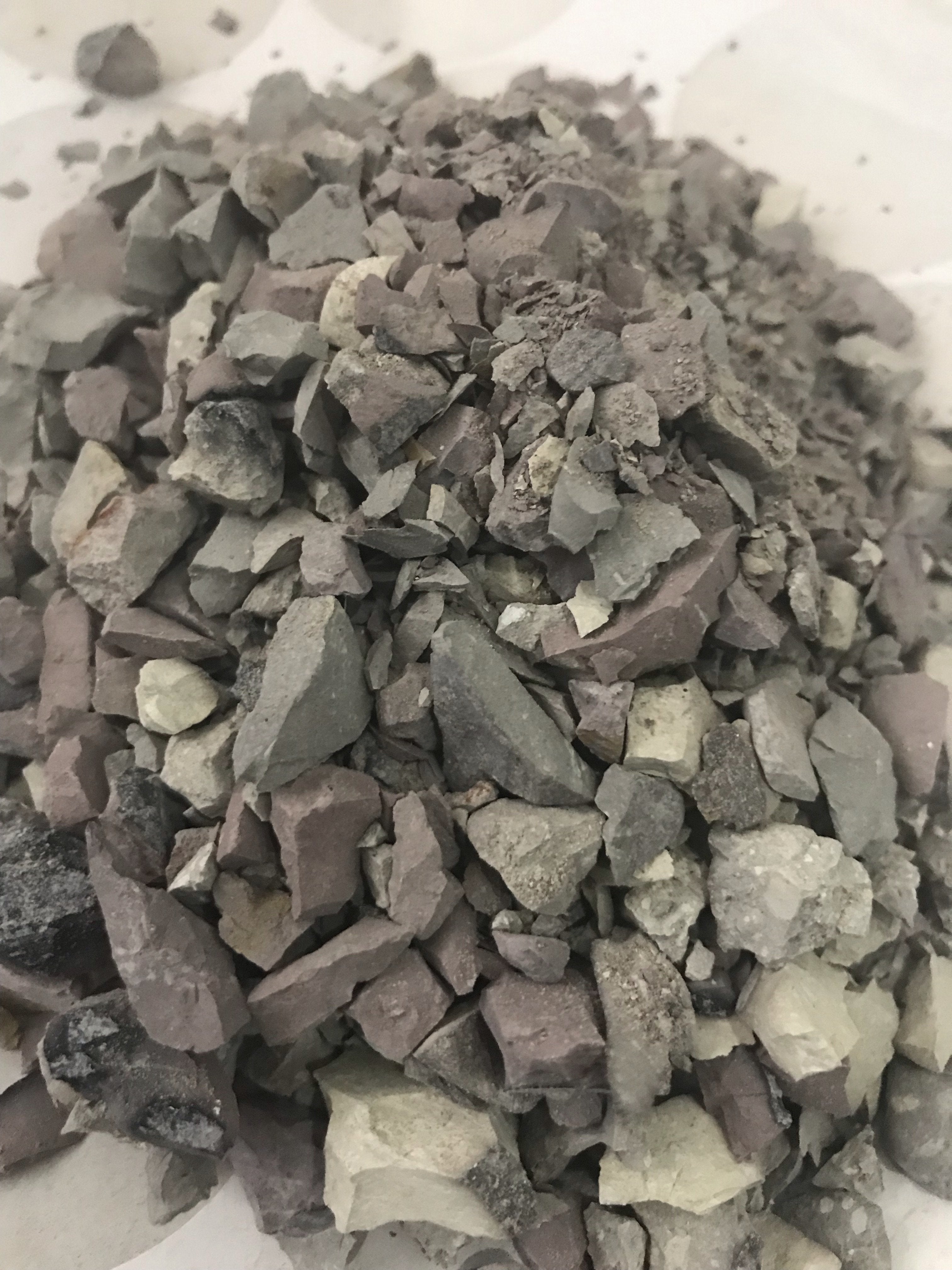 Наполовина изпечени глинени хапки Nakumatt - Chalkineurope